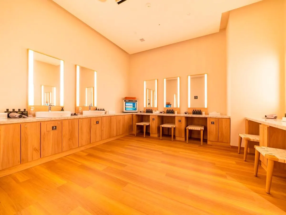 Rusutsu Resort Hotel & Convention