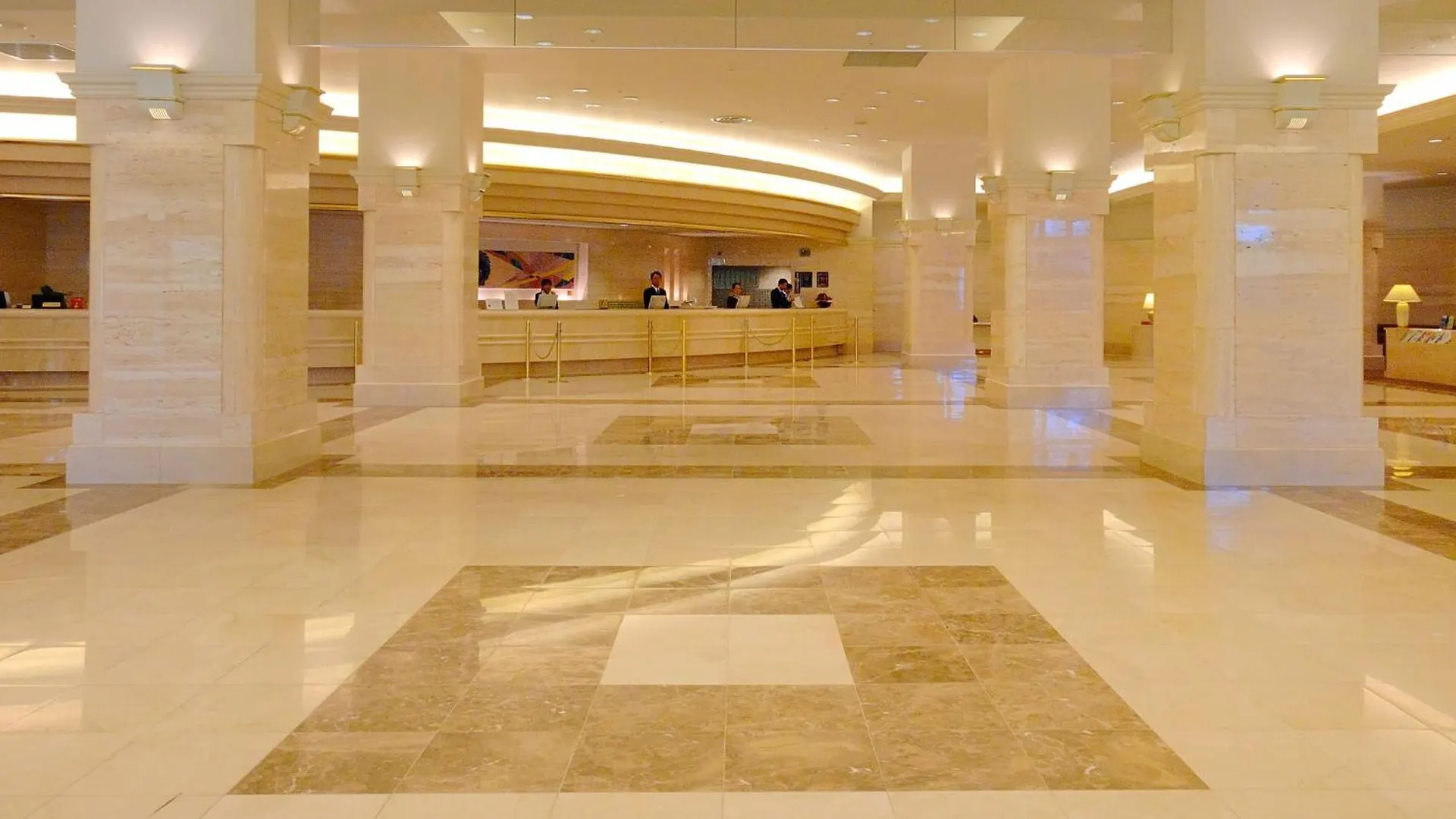 Rusutsu Resort Hotel & Convention