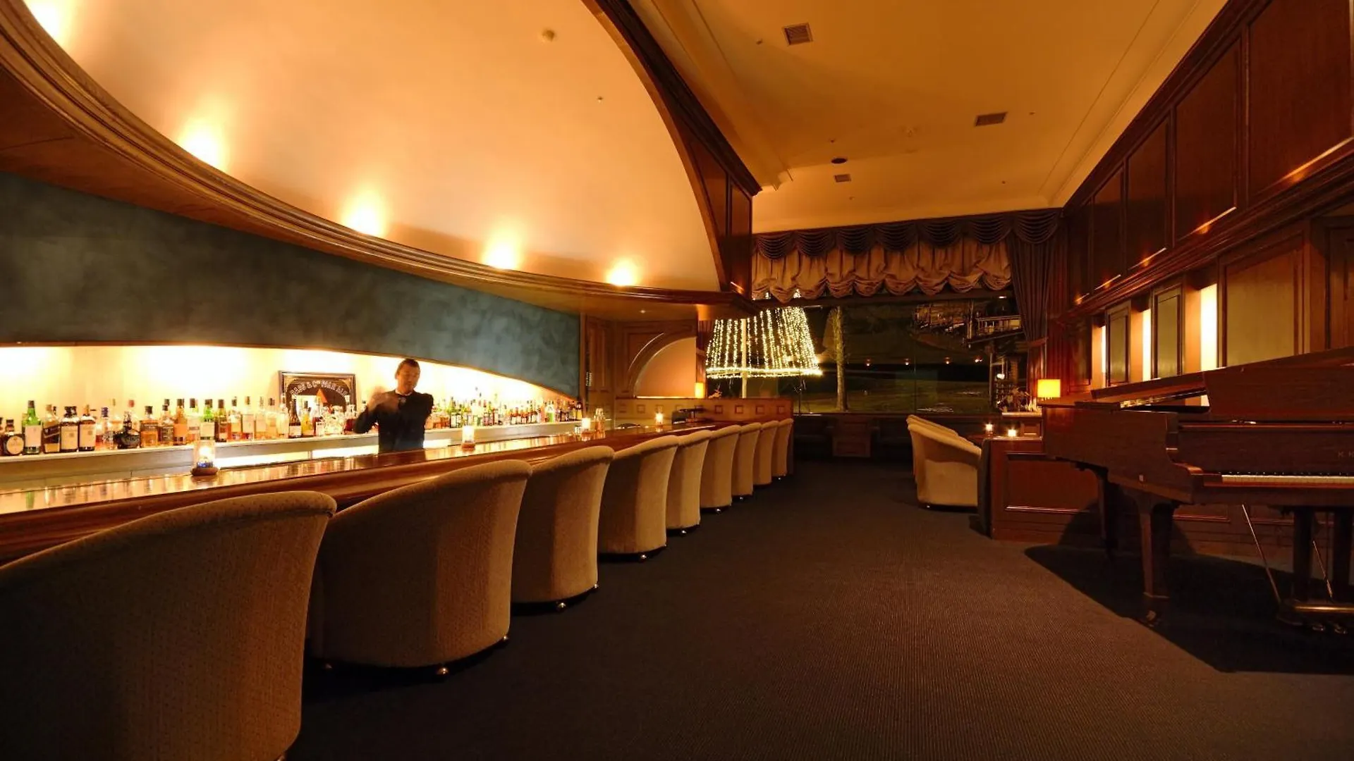 Rusutsu Resort Hotel & Convention 4*,  Япония