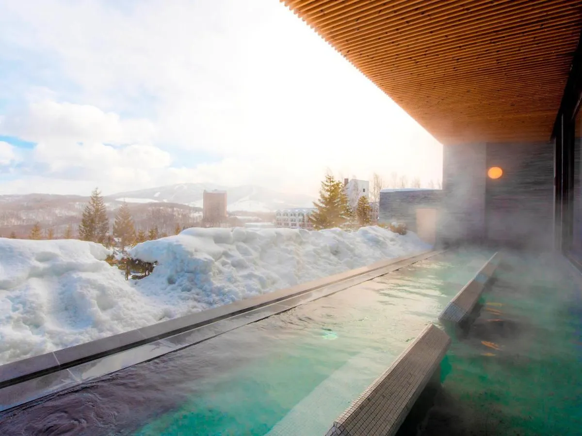 Rusutsu Resort Hotel & Convention